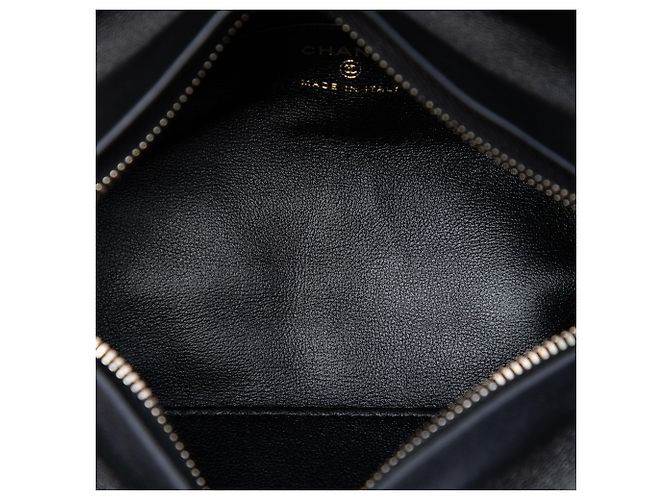 Clutch de pulso Chanel Black CC em veludo matelassê e cristal Preto - vista 4