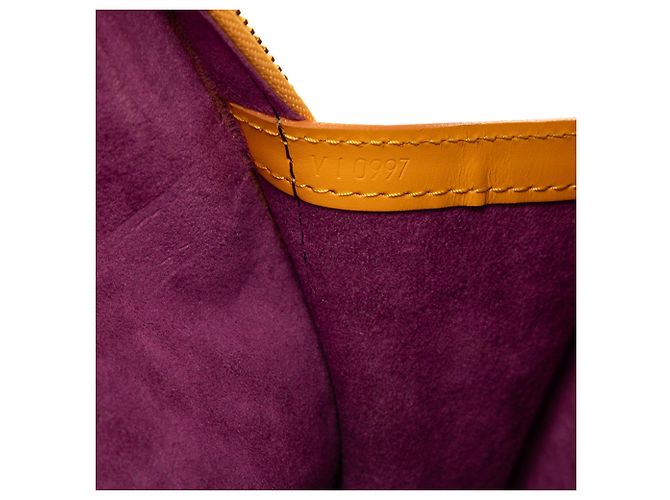 Louis Vuitton Yellow Epi Gobelins Giallo - vista 6