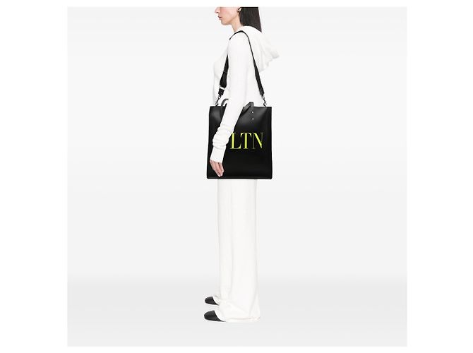 Tote Rockstud VLTN in pelle di vitello nera Valentino Nero - vista 6