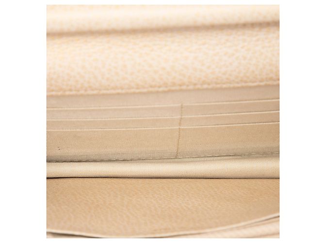 Chanel Beige Round CC gesteppte Kalbsleder Wallet On Chain mit Flip Lock Verschluss - Ansicht 4