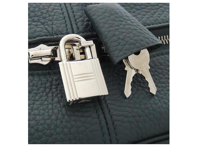 Hermès Hermes Victoria II Fourre-Tout 35cm Boston Bag Verde chiaro - vista 3