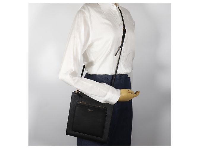 Bally Schultertasche aus schwarzem Leder - Ansicht 18