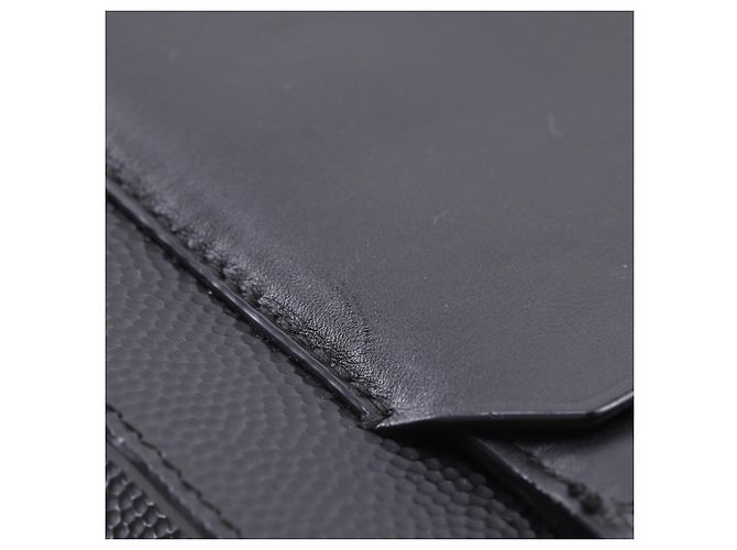 Bally Schultertasche aus schwarzem Leder - Ansicht 8