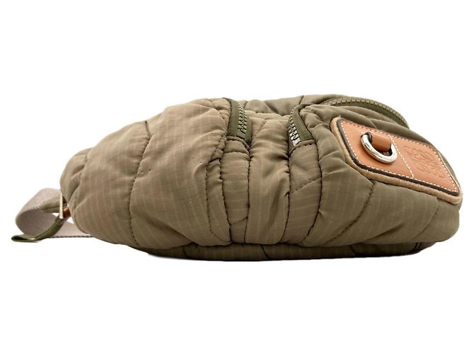 Borsa a tracolla in nylon kaki da donna Loewe Cachi - vista 4