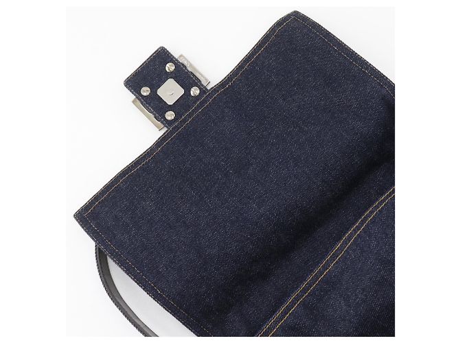 Borsa a tracolla Fendi Mamma Bucket Blu navy - vista 11