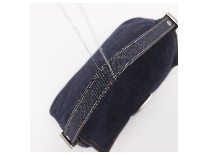 Borsa a tracolla Fendi Mamma Bucket Blu navy - vista 5