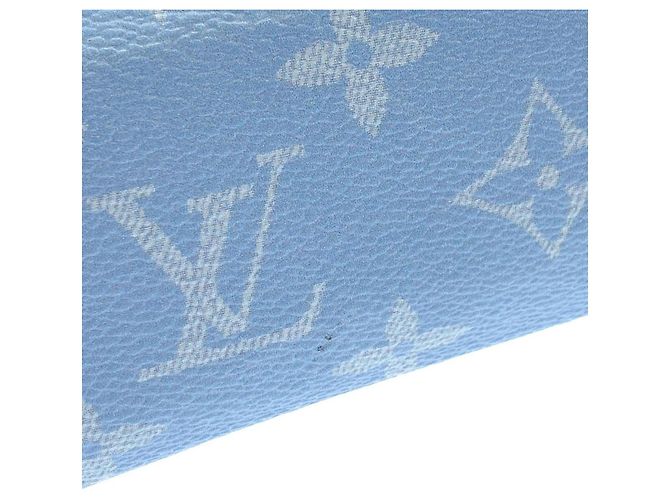 Louis Vuitton Monogram Clouds Pochette Voyage Blu - vista 4