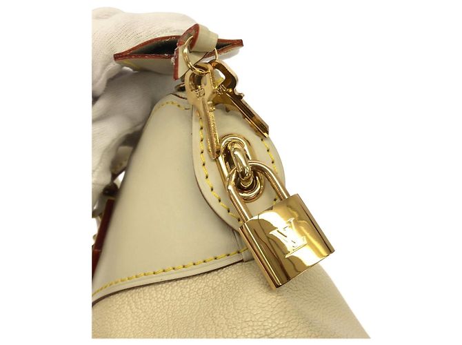 Borsa Louis Vuitton Suhali Lockit PM Bianco - vista 4