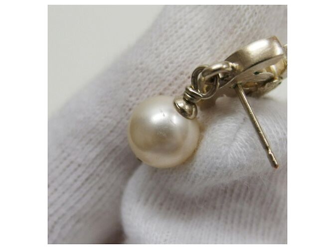 Orecchini Chanel Coco Mark Swing in perle sintetiche Bianco D'oro - vista 10