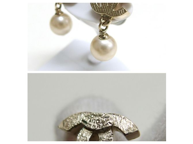 Orecchini Chanel Coco Mark Swing in perle sintetiche Bianco D'oro - vista 5