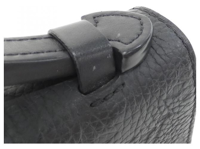 Borsa a tracolla Louis Vuitton Taurillon Monogram S-Lock Nero Monogramma - vista 6