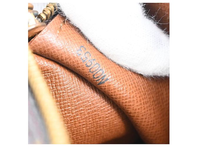 Louis Vuitton Papillon Monogram Canvas 30 Marrone - vista 5