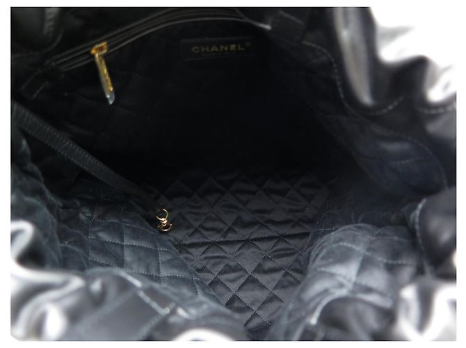 NEUER CHANEL 22 AS3313 MATELASSIERTER SCHWARZER LEDER RUCKSACK - Ansicht 13