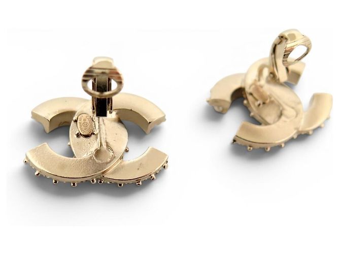 NUOVI ORECCHINI CHANEL LOGO CC & PERLE A64766 NEW GOLDEN EARRINGS D'oro - vista 7