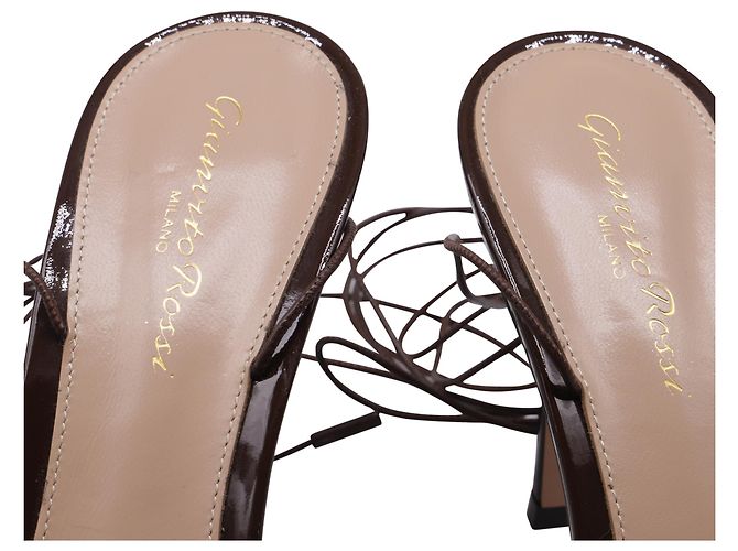 Scarpe con tacco Skye 85 in vernice marrone Gianvito Rossi - vista 6
