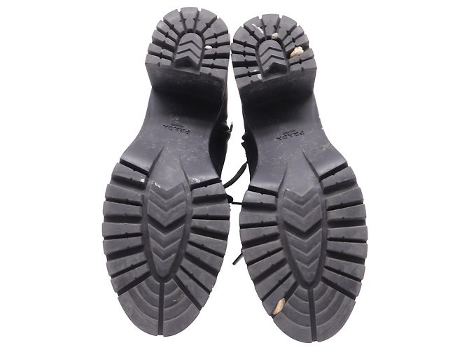 Stivaletti con lacci Prada Re-Nylon Metal Triangle in pelle nera Nero - vista 8