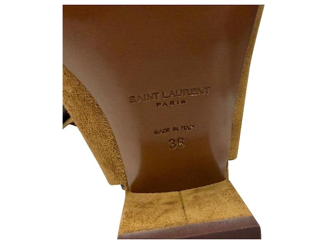 Sandali gladiatore con lacci Babies Tall di Saint Laurent in scamosciato beige - vista 11