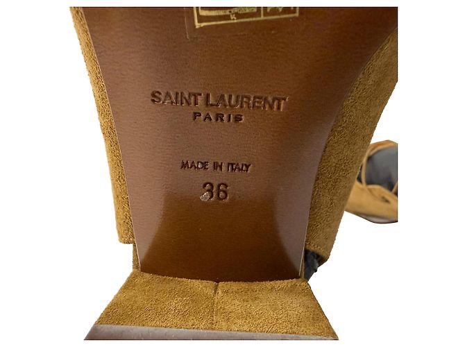 Sandali gladiatore con lacci Babies Tall di Saint Laurent in scamosciato beige - vista 8