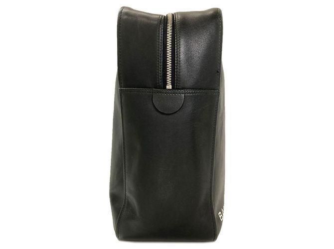 Borsa a mano 2-Way Balenciaga Triangle Duffle Nero - vista 3