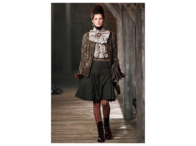 Chanel Métiers d'Art Lederjacke Paris Edinburgh Braun - Ansicht 2