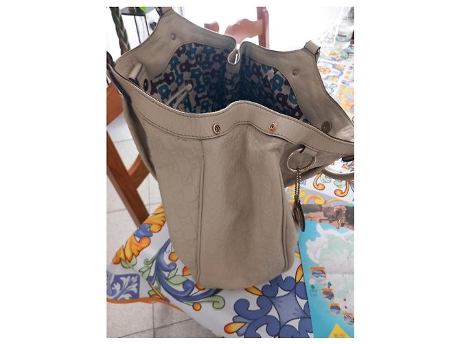 Borsa a mano Gucci in pelle beige monogramma GG - vista 12