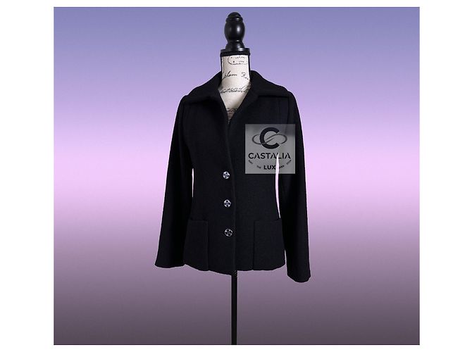 Timeless Chanel Runway Schwarze Tweed-Jacke 2022 - Ansicht 3
