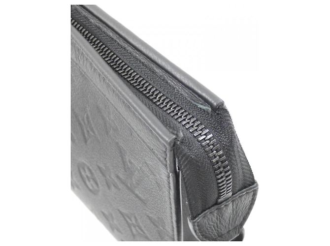 Borsa a tracolla Louis Vuitton Monogram Shadow Gaston Wearable Wallet Nero - vista 4
