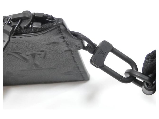 Borsa a tracolla Louis Vuitton Monogram Shadow Gaston Wearable Wallet Nero - vista 5