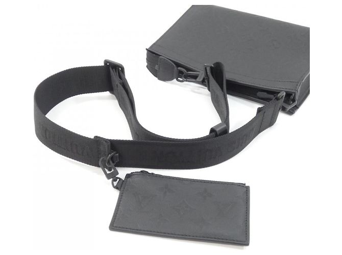 Borsa a tracolla Louis Vuitton Monogram Shadow Gaston Wearable Wallet Nero - vista 6