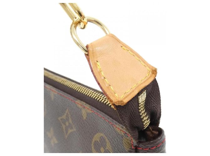 Louis Vuitton Monogram Cherry Pochette Accessoires Marrone Monogramma - vista 5