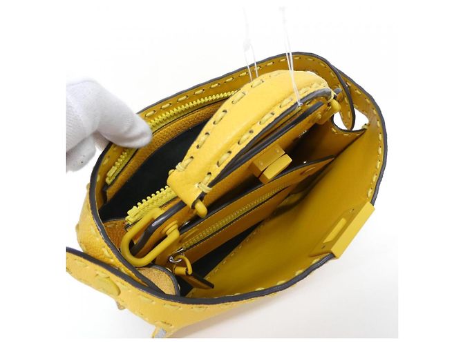 Borsa Fendi Selleria Peekaboo I.C.U. Small Giallo - vista 7