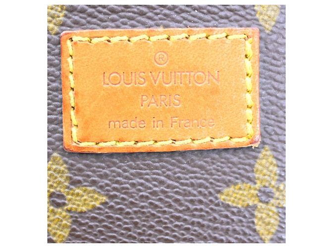 Louis Vuitton Saumur Handbag Monogram Canvas 35 Brown - view 4