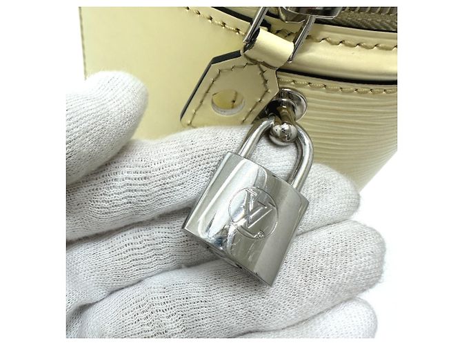 Borsa Vanity Louis Vuitton Cannes Beige - vista 15