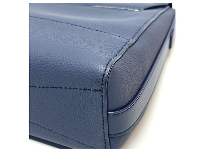 Borsa a tracolla Louis Vuitton Aerogram Takeoff Blu - vista 9