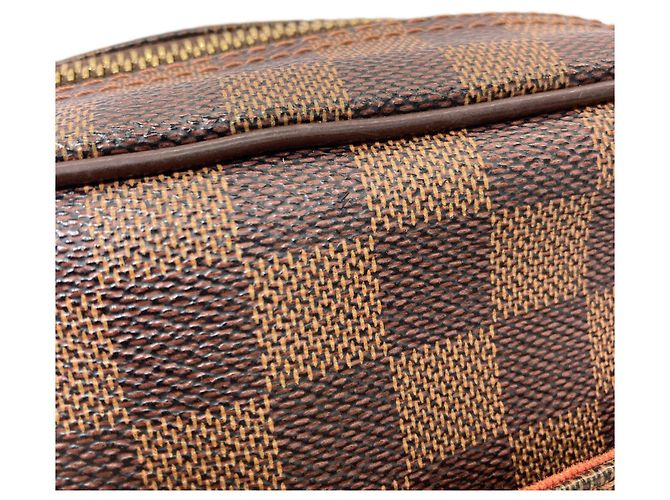 Borsa a tracolla Louis Vuitton N41442 Olaf PM Damier ebene - vista 9