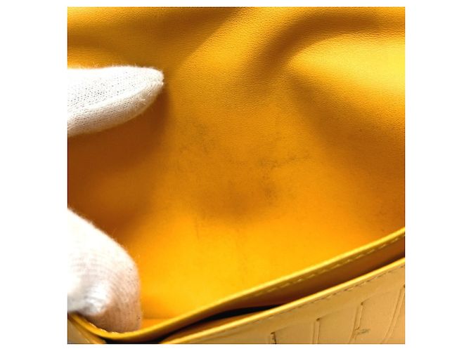 Louis Vuitton M81811 LV Aerogram Portefeuille Brazza NM Cartera Dorado Naranja - vista 16