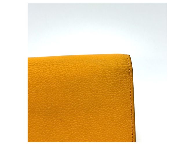 Louis Vuitton M81811 LV Aerogram Portefeuille Brazza NM Cartera Dorado Naranja - vista 3