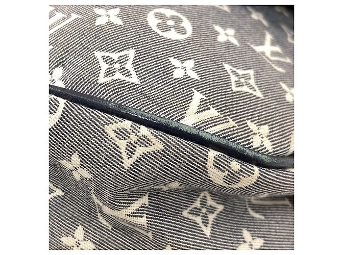 Borsa a Spalla Louis Vuitton Saumur PM Nero - vista 16