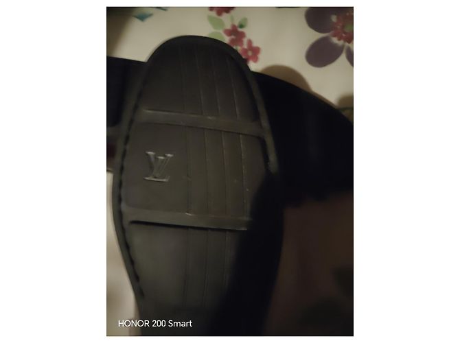 Louis Vuitton Mocassini in pelle vernice marrone - vista 13