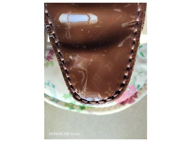 Louis Vuitton Mocassini in pelle vernice marrone - vista 8