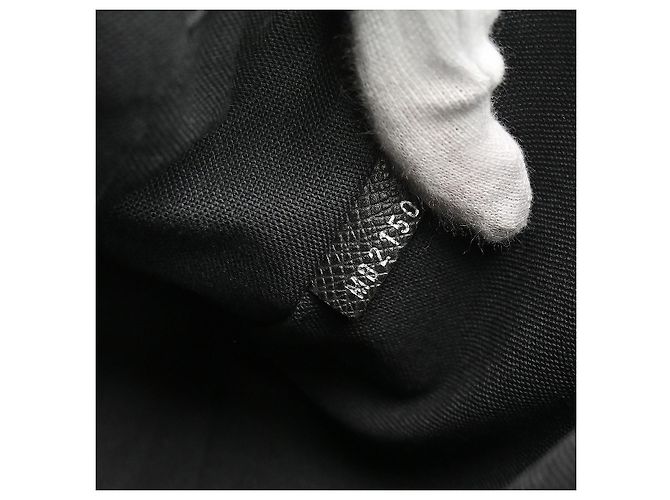 Louis Vuitton Dimitri Messenger Taiga Leather Small Nero - vista 5