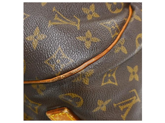 Louis Vuitton Saumur Monogram Canvas 35 Marrone - vista 7