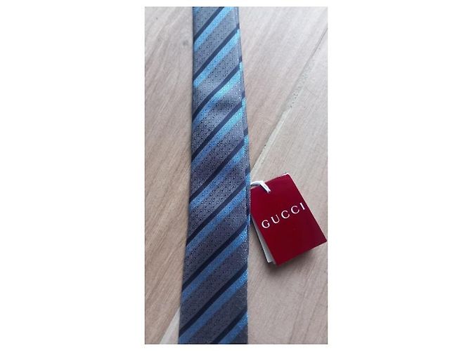 Cravatta in seta Gucci a righe blu e grigie Grigio - vista 3