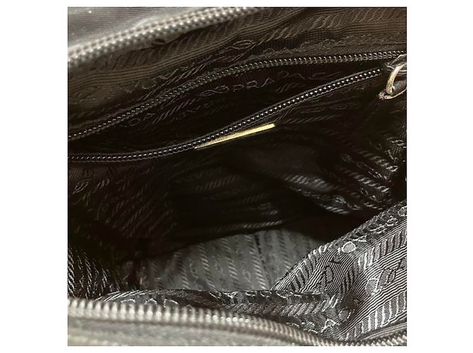 Borsa a tracolla in nylon Prada V406 nero - vista 8