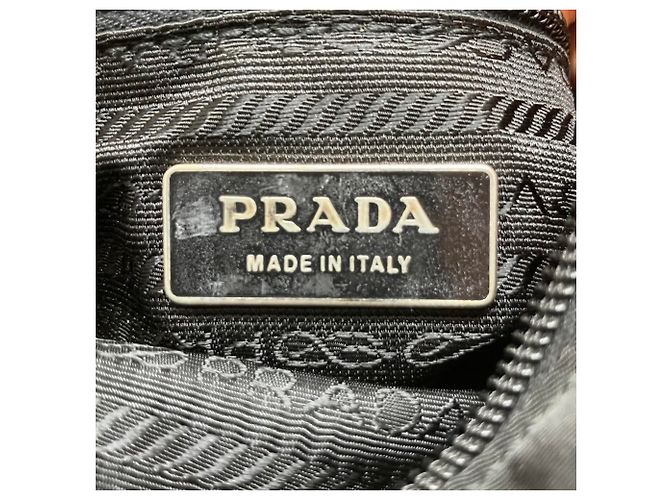 Borsa a tracolla in nylon Prada V406 nero - vista 9