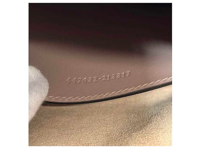 Borsa a tracolla con catena in pelle beige Gucci GG Marmont - vista 6