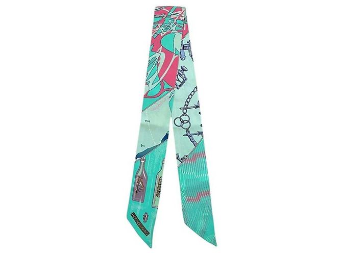 Hermès Pañuelo de seda verde claro Hermes - vista 2