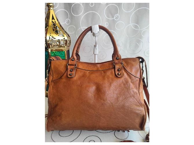 City Borsa Balenciaga Velo in pelle di agnello Cognac Beige - vista 17