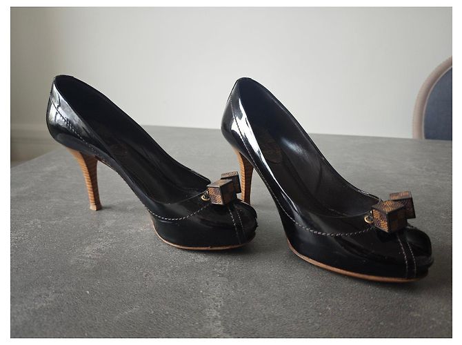Louis Vuitton Lackleder Pumps Schwarz - Ansicht 6