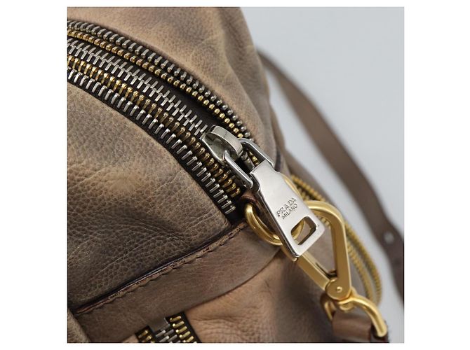 Borsa PRADA in pelle 2way Beige Oro Auth 187498A D'oro - vista 18